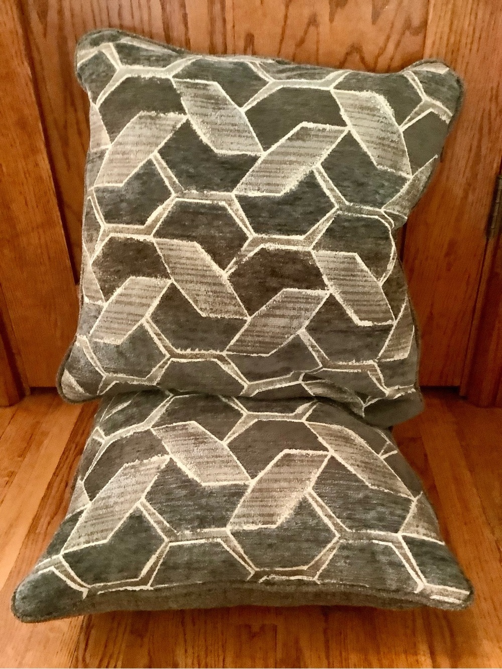 Set of 2 Geometric Accent Pillow - Gray & Cream